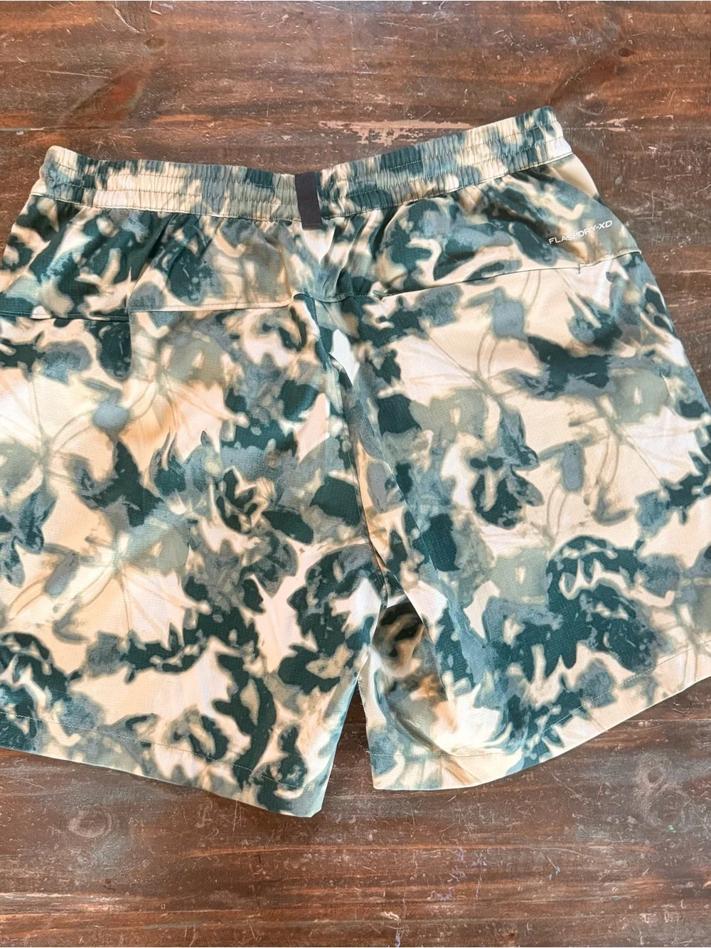 MENS M THE NORTH FACE CAMOUFLAGE FLASH-DRY LINED SHORTS WITH POCKETS - NWOT